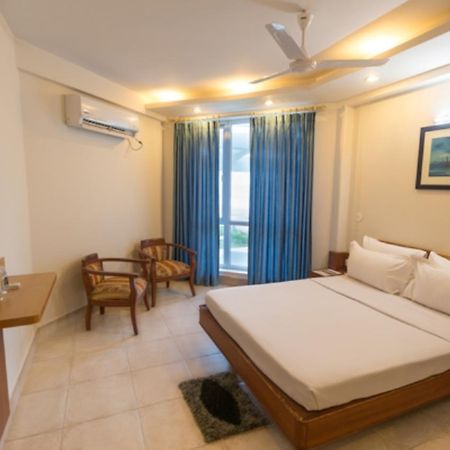 Empires Hotel Puri Dış mekan fotoğraf